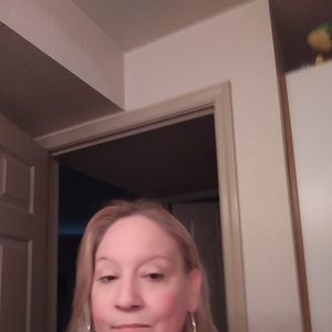 Meet your Posher, Bobbie